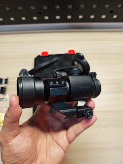 Holy Warrior Red Dot Aimpoint Comp M2 + ขาจับ 2 แบบ โค้งและตรงกล่องครบ มือสอง