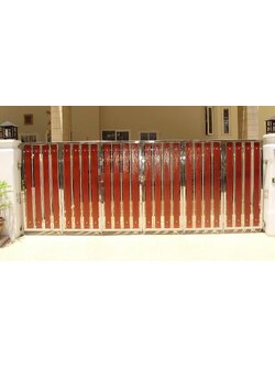 รั้วหน้าบ้าน