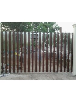 รั้วหน้าบ้าน