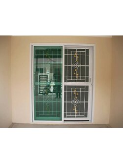 เหล็กดัดพร้อมมุ้งลวด