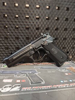 WE Beretta M92 Semi Version GBB ไต้หวัน BB Gun บีบีกัน แบบแก๊ส ปืนอัดลม มือสอง Airsoft Gun