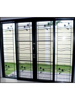 เหล็กดัดพร้อมมุ้งลวด สีดำ