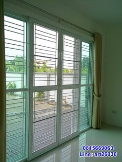 เหล็กดัดประตู ลายเรียบง่าย มินิมอล โทนขาว