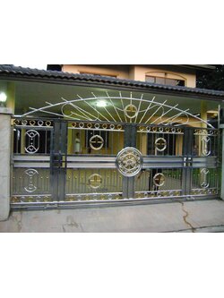 รั้วหน้าบ้าน