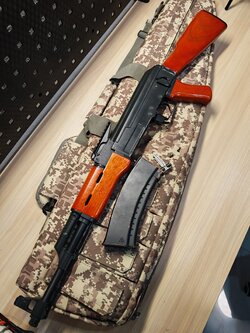 CYMA CM.042 AK47 บอดี้โลหะ ไม้แท้ + กระเป๋า AEG BB Gun บีบีกัน Airsoft Gun ปืนอัดลม ปืนยาวไฟฟ้า มือสอง