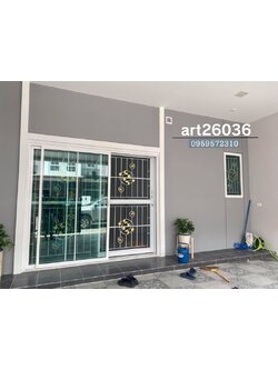 เหล็กดัดพร้อมมุ้งลวด ลายผีเสื้อวงกลม