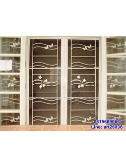 เหล็กดัดพร้อมมุ้งลวด ประตู