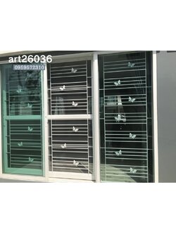 เหล็กดัดประตู โทนสีขาว ผีเสื้อ