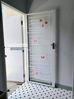 ประตูเหล็กดัด ลายน่ารักๆ ผีเสื้อ ชมพู