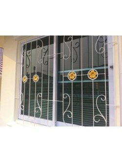 เหล็กดัดพร้อมมุ้งลวด