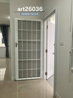 เหล็กดัดพร้อมมุ้งลวด ประตู สไตล์มินิมอล สีขาว