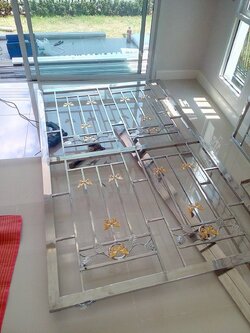 สแตนเลส ประตู