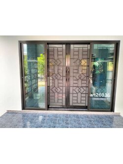 เหล็กดัด ออกแบบตามแบบลูกค้า พร้อมมุ้งลวด กระจกสี กระจกฟิล์มกันแสง กันUV