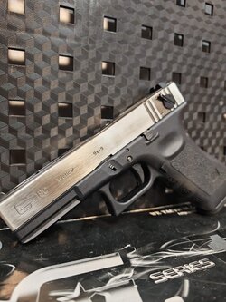 WE G18C Glock18C Gen3 Full-Auto สีทูโทนเดิมโรงงาน ไต้หวัน GBB BB Gun บีบีกัน แบบแก๊ส ปืนอัดลม Airsoft Gun มือสอง