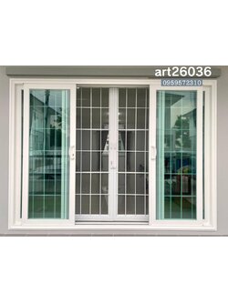 เหล็กดัดพร้อมมุ้งลวด ลายหน้าต่างมินิมอลสีขาว กระจกเลื่อนสี