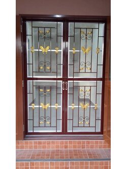 เหล็กดัดพร้อมมุ้งลวด ผีเสื้อ