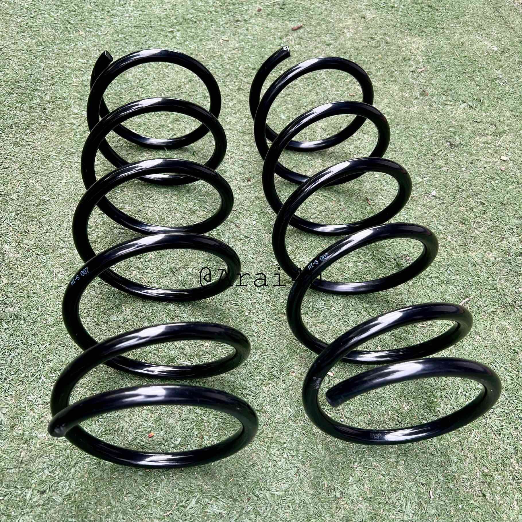 สปริงโช้คหน้า NISSAN B14 KYS NI-S007 ราคาคู่ละ สปริงโช๊ค
