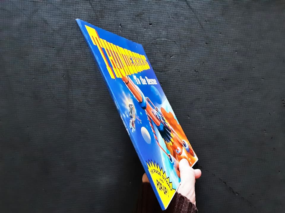 หนังสือนิทานปกอ่อน** 🍅🍓THUNDERBIRDS TO THE RESCUE