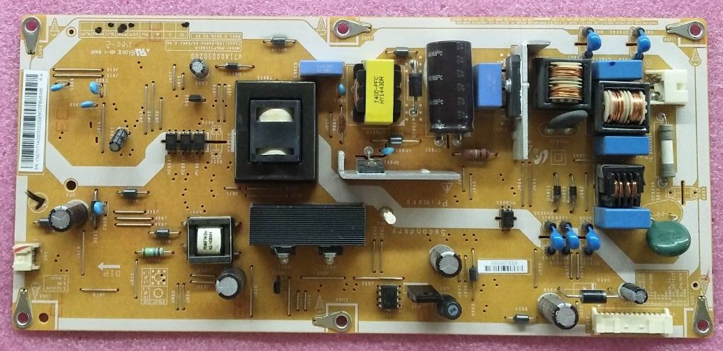 ซับพลายทีวี โตชิบา TOSHIBA ของแท้มือสองถอดจากเครื่อง ใช้กับรุ่น 40L2450VT พาร์ทบอร์ด V71A00030200