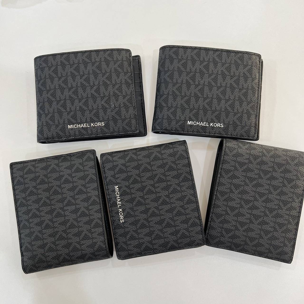 NEW MICHEAL KORS COOPER BILLFOLD WALLET WITH PASSCASE มีไส้