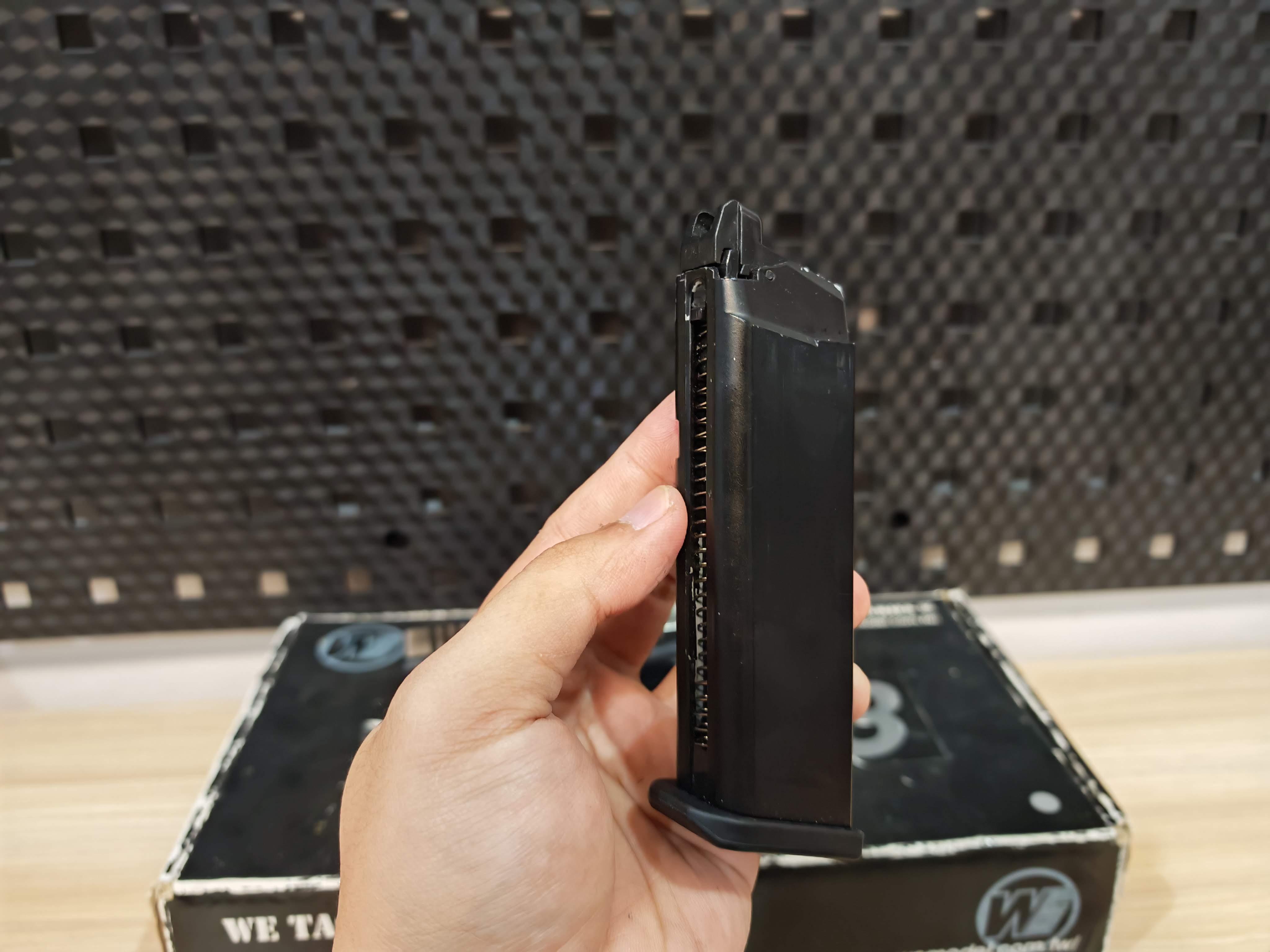 WE G18C Glock18C Gen3 Full-Auto สีทูโทนเดิมโรงงาน ไต้หวัน GBB BB Gun บีบีกัน แบบแก๊ส ปืนอัดลม Airsoft Gun มือสอง