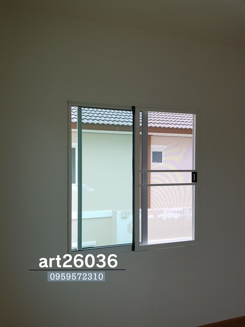 กระจกบานเลื่อน มุ้งลวด มินิมอล