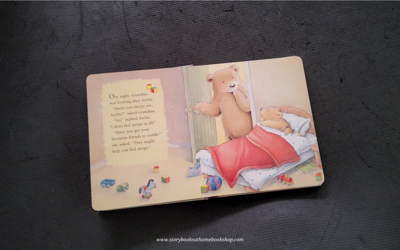 Board Book ** 🍅🍓GOODNIGHT,SLEEP TIGHT!