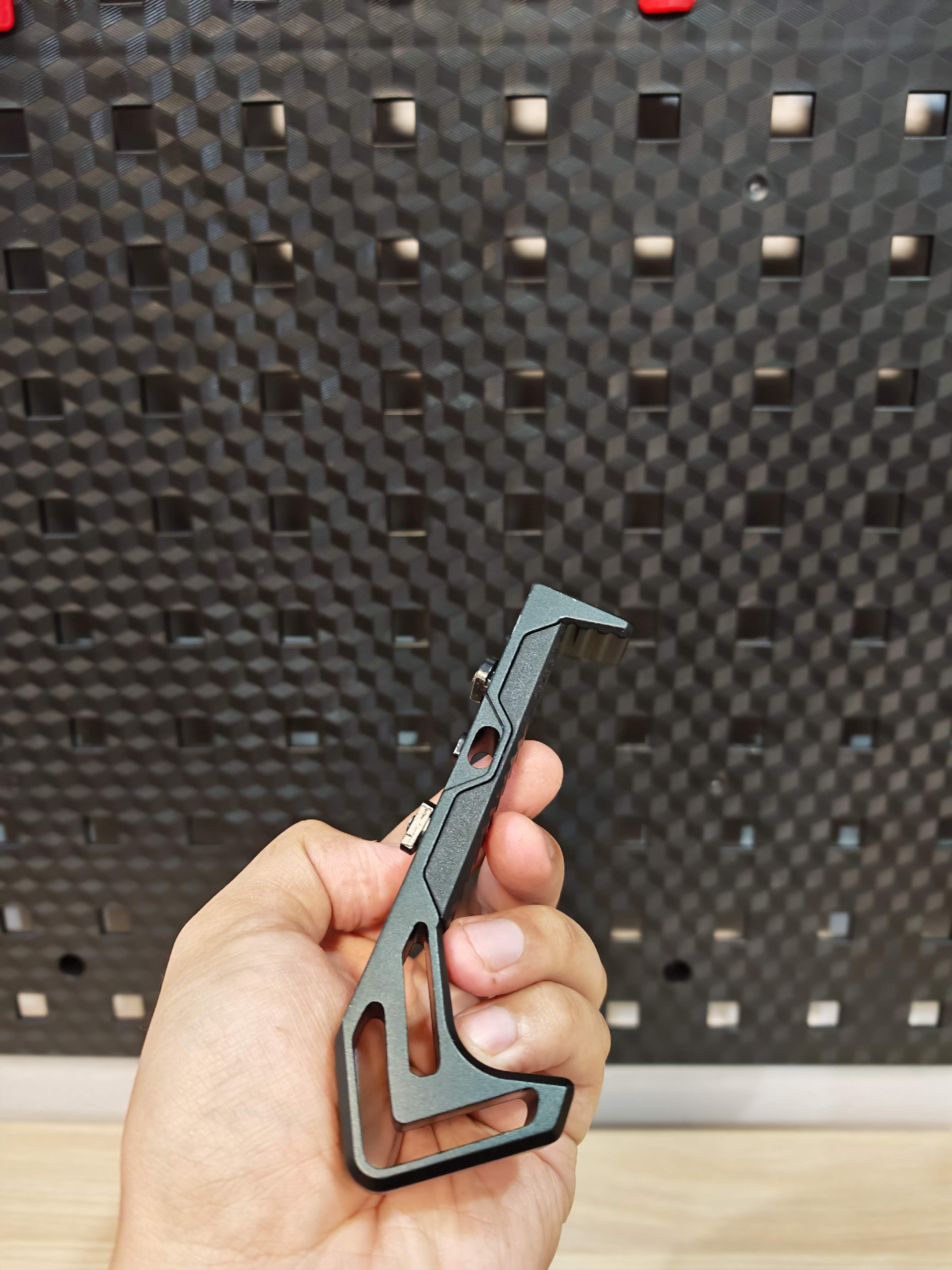 กริ๊ปมือหน้า กริปมือ Tyrant งาน CNC ใช้ได้กับชุดหน้าระบบราง M-Lock และ Keymod