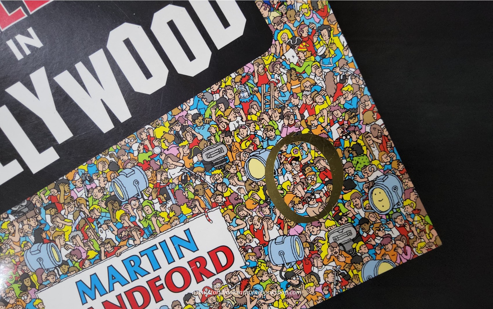 Puzzle Book** ð
ðWHERE'S WALLY IN HOLLYWOOD #4