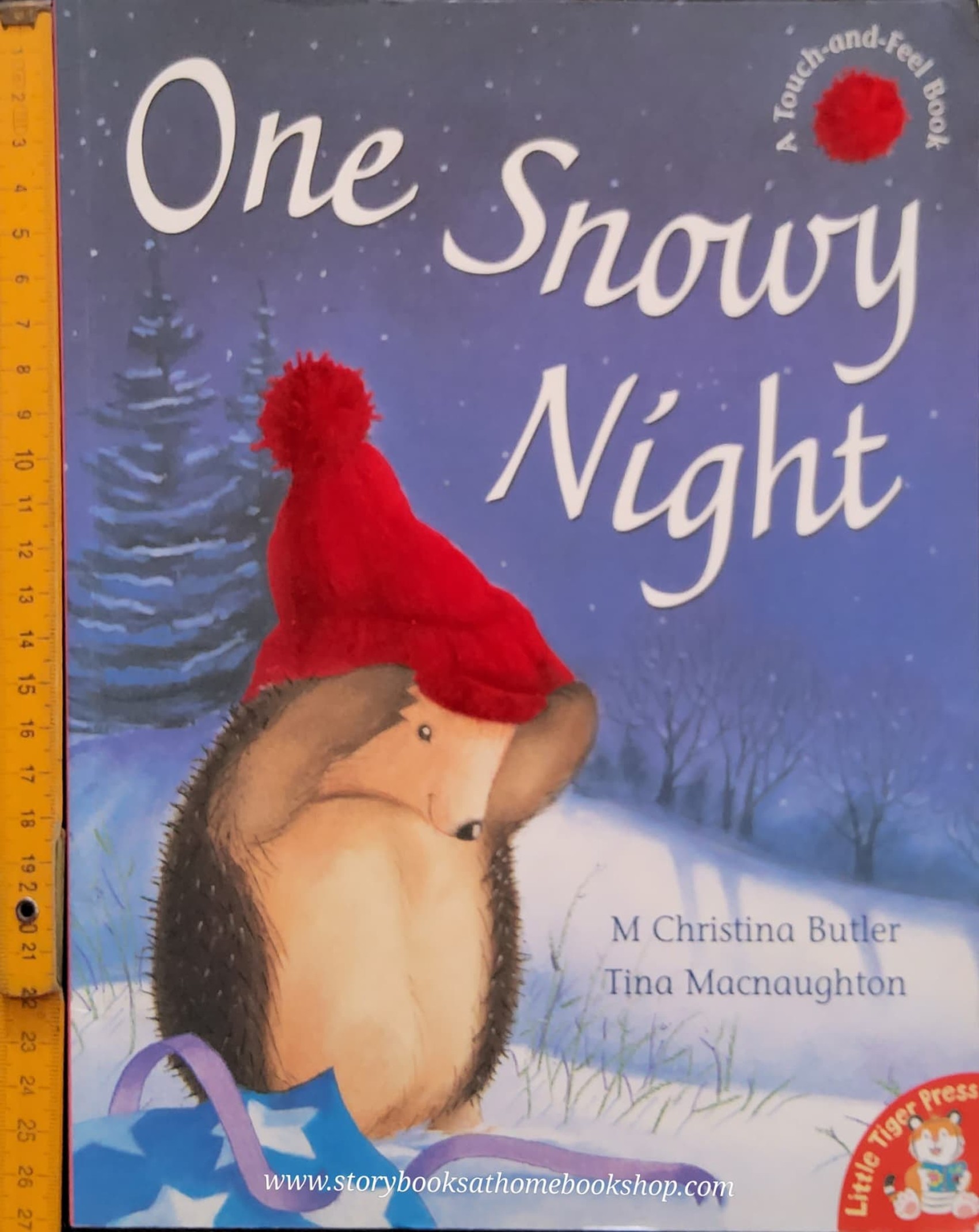 หนังสือนิทานปกอ่อน TOUCH AND FEEL** 🍅🍓ONE SNOWY NIGHT