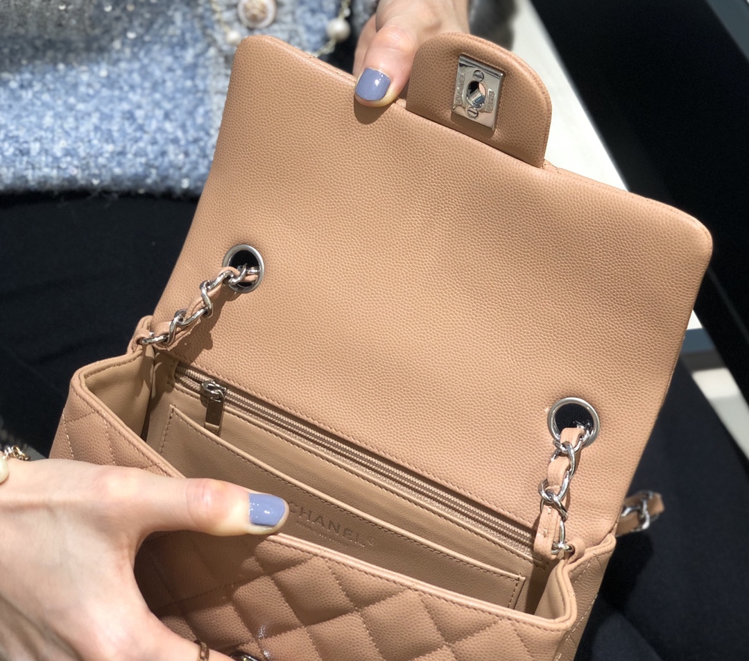 [Pre-order] Chanel classic mini กระเป๋าชาแนลคลาสสิคมินิ 20cm Beige คาเวียร์อะไหล่เงิน งานเกรดที่ดีที่สุด