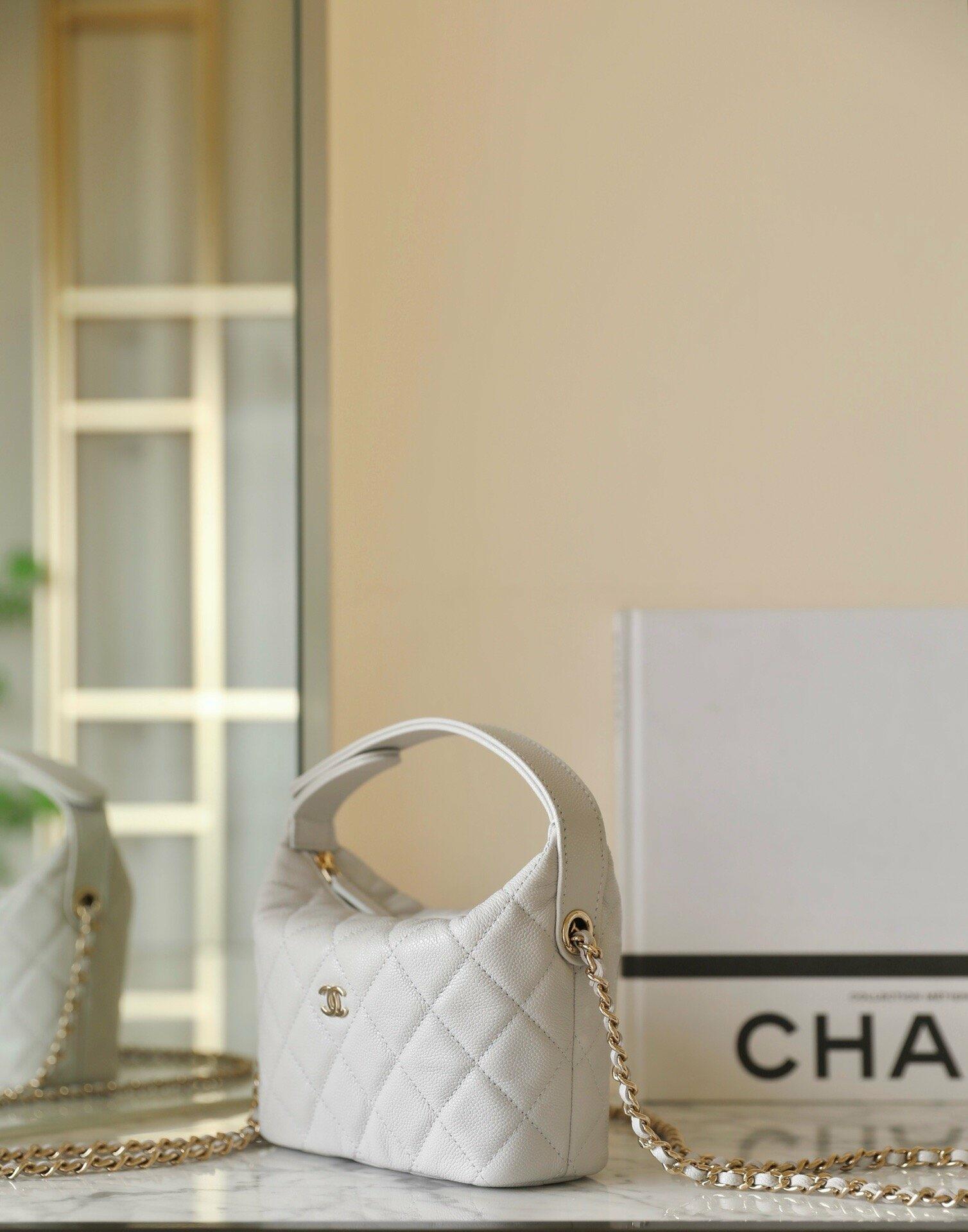 [Pre-order] Chanel 25C mini Hobo bag Light Gray Calfskin With Gold-Tone Metal Hardware Black งาน VIP คุณภาพที่ดีที่สุด สำเนา