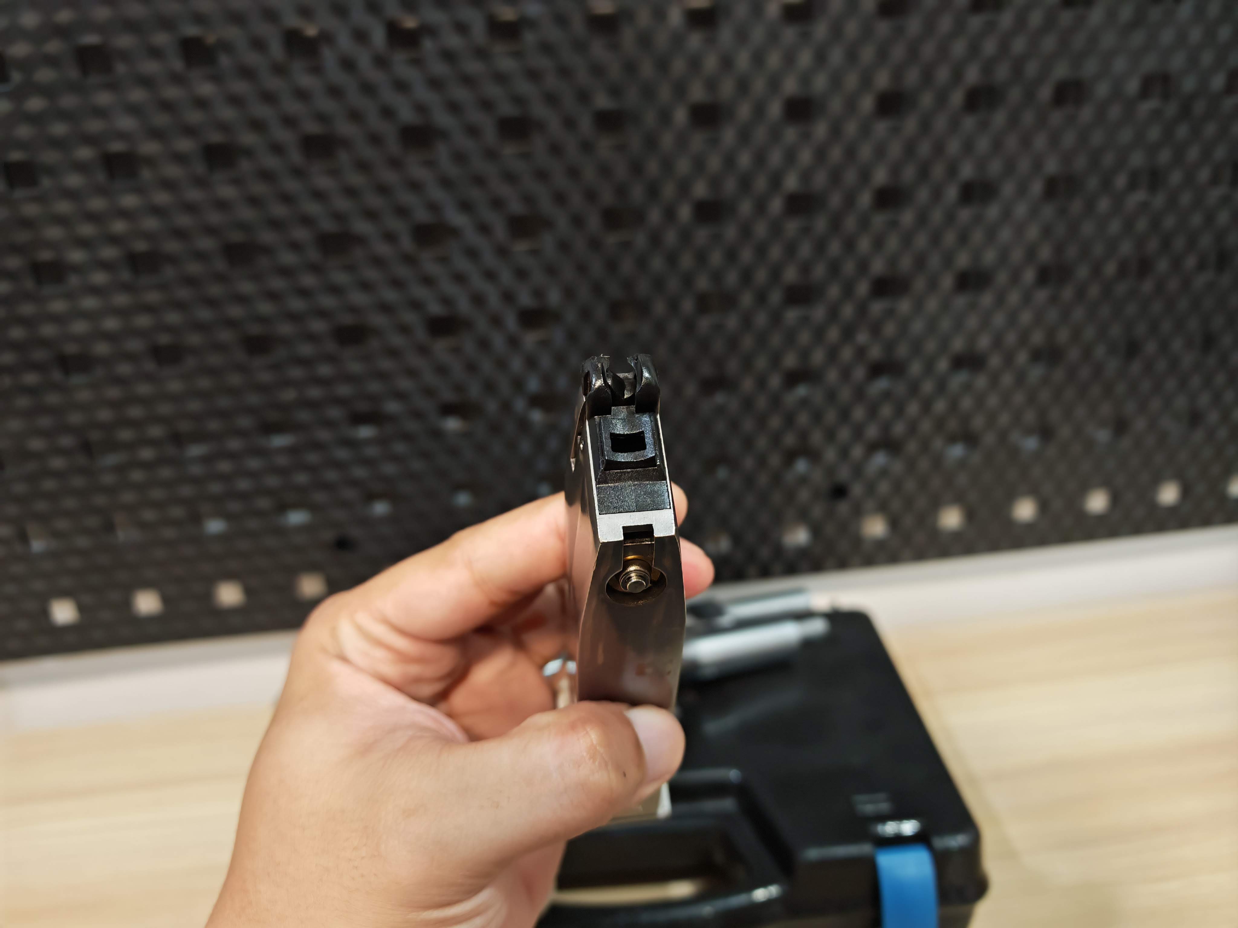 WE Beretta M92 Semi Version GBB เงิน ไต้หวัน BB Gun บีบีกัน แบบแก๊ส ปืนอัดลม มือสอง Airsoft Gun