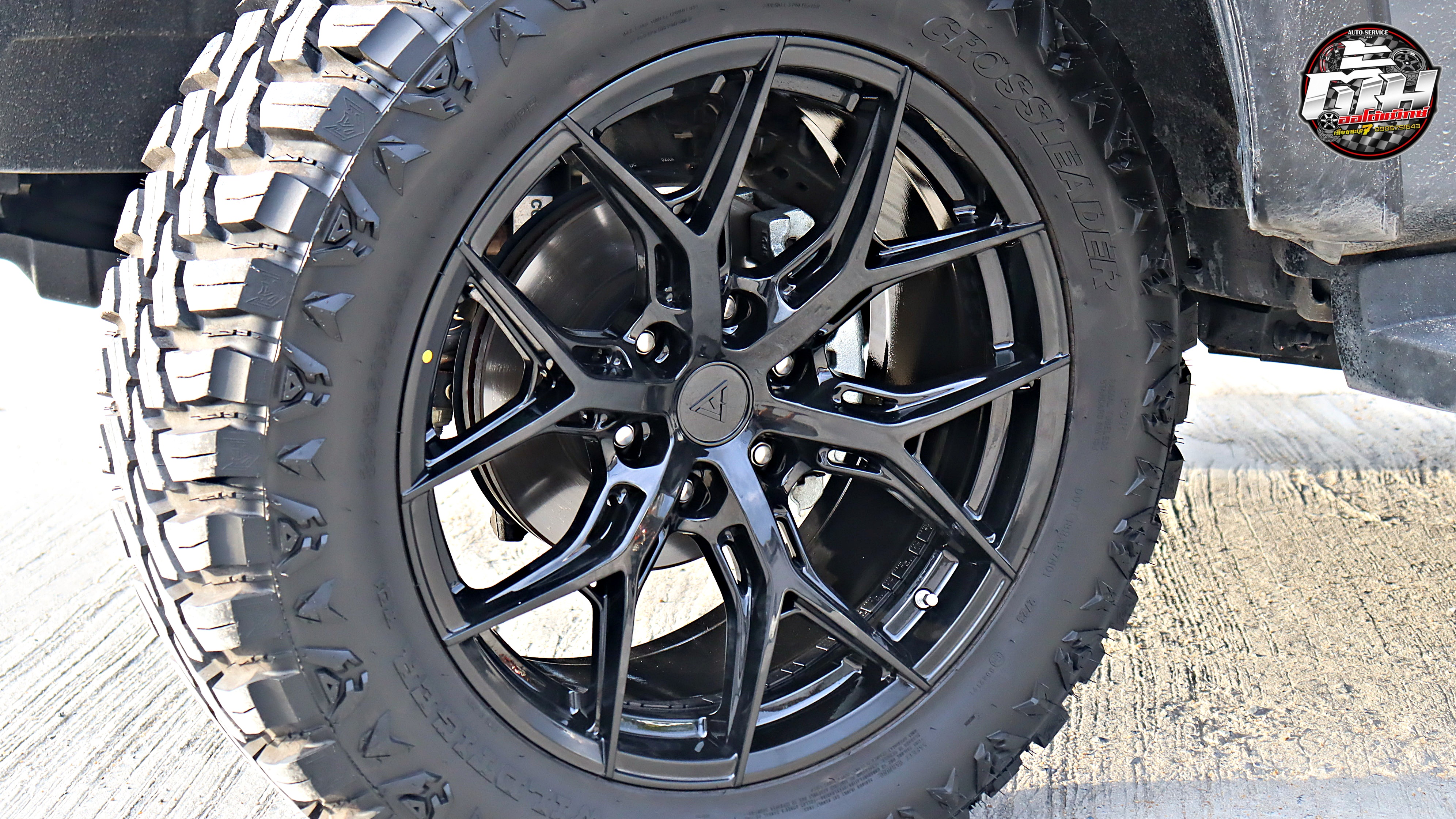 FORD RANGER WILDTRAK เปลี่ยนล้อแม็กซ์ OASIS VLF S-09 ขอบ20นิ้ว