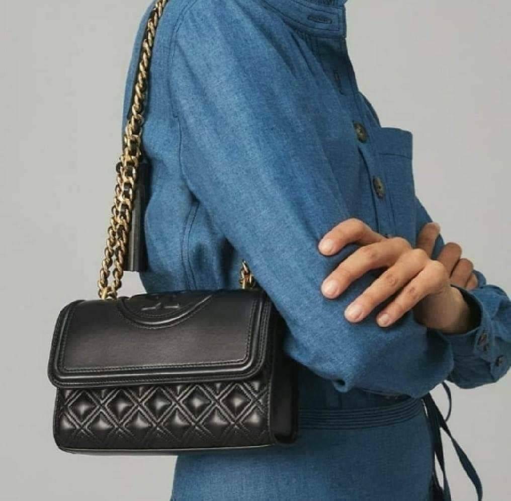 New Toy burch Small Fleming Convertible Shoulder Bag Sz. H 5.4" x L 8.4" x D 2.6”