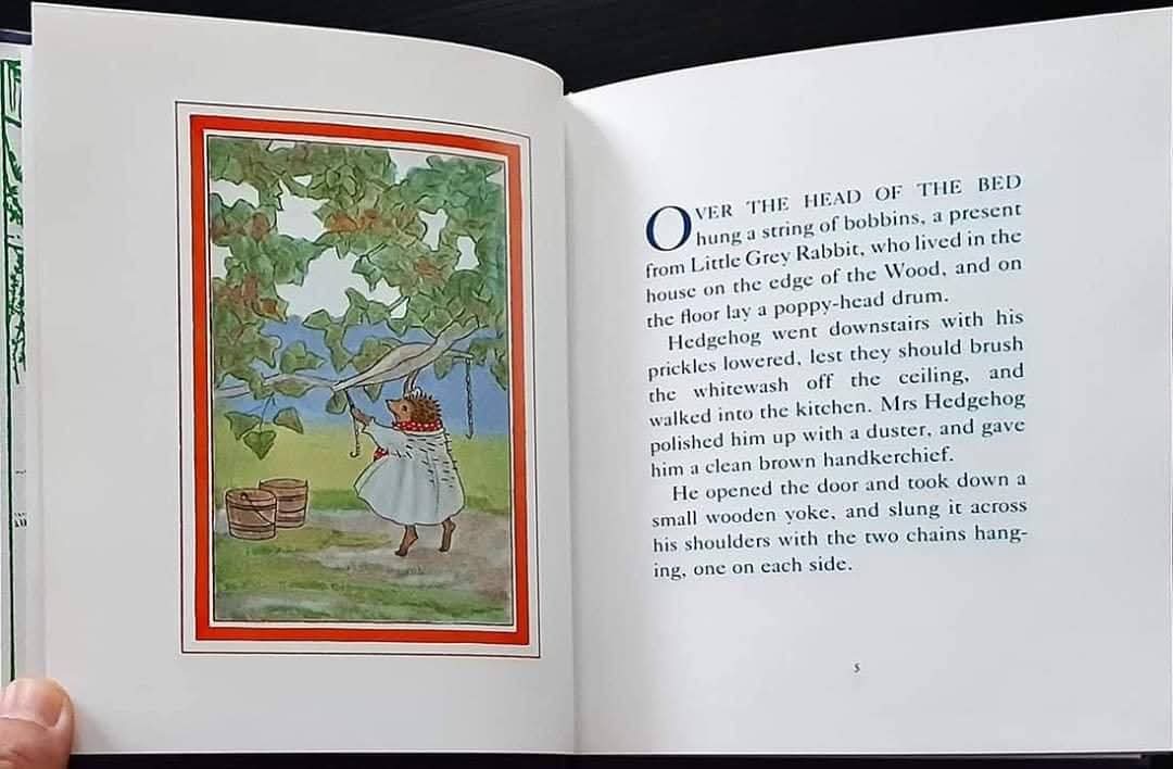 หนังสือนิทานปกแข็ง** 🍓🍓 THE STORY OF FUZZYPEG THE HEDGEHOG BY ALISON UTTLEY🍅🍅