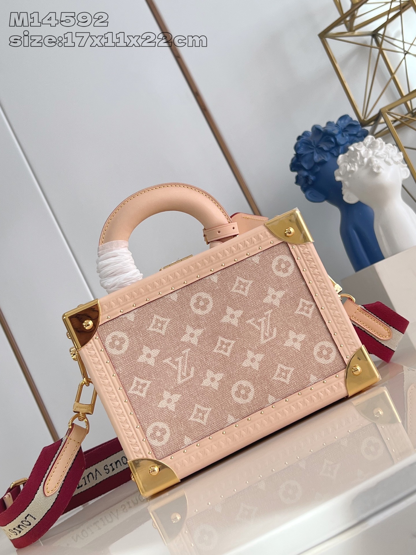 [Pre-order]กระเป๋าสะพาย ouis Vuitton Hard-sided Trunk Bag M14592 งานคุณภาพที่ดีที่สุด