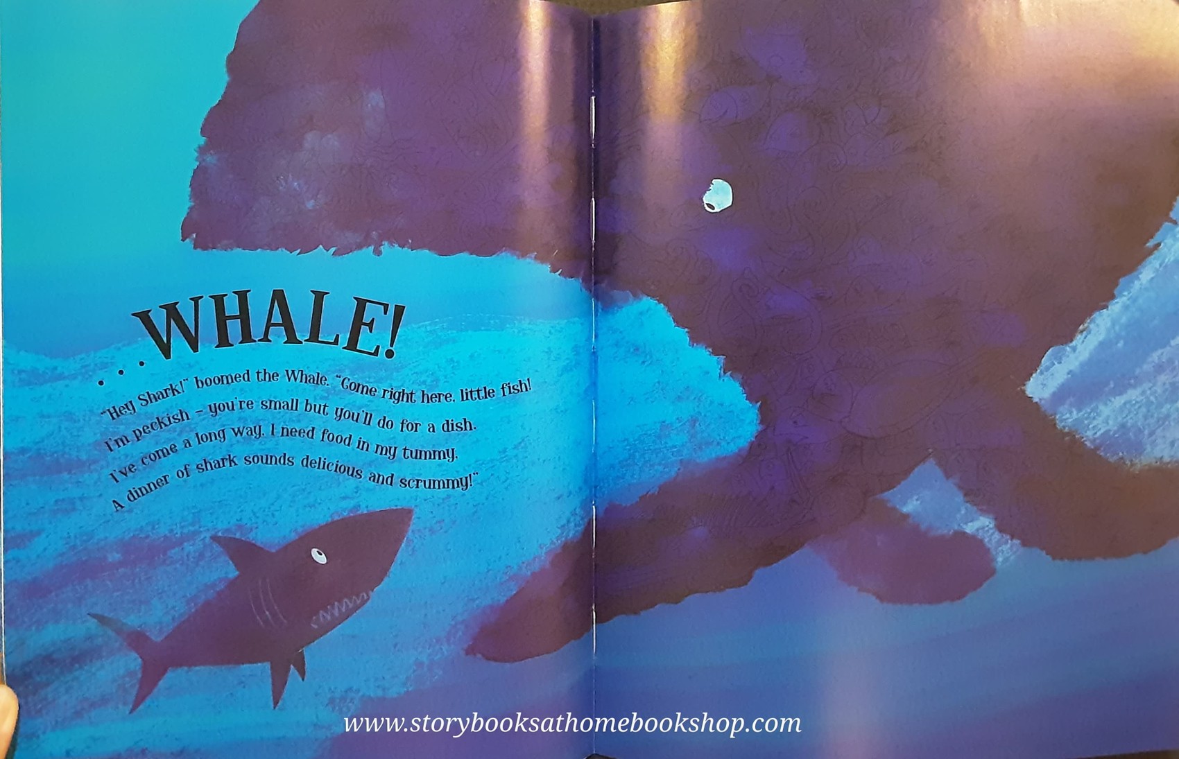 หนังสือนิทานปกอ่อน** ♥️THE SHARK IN THE DARK♥️