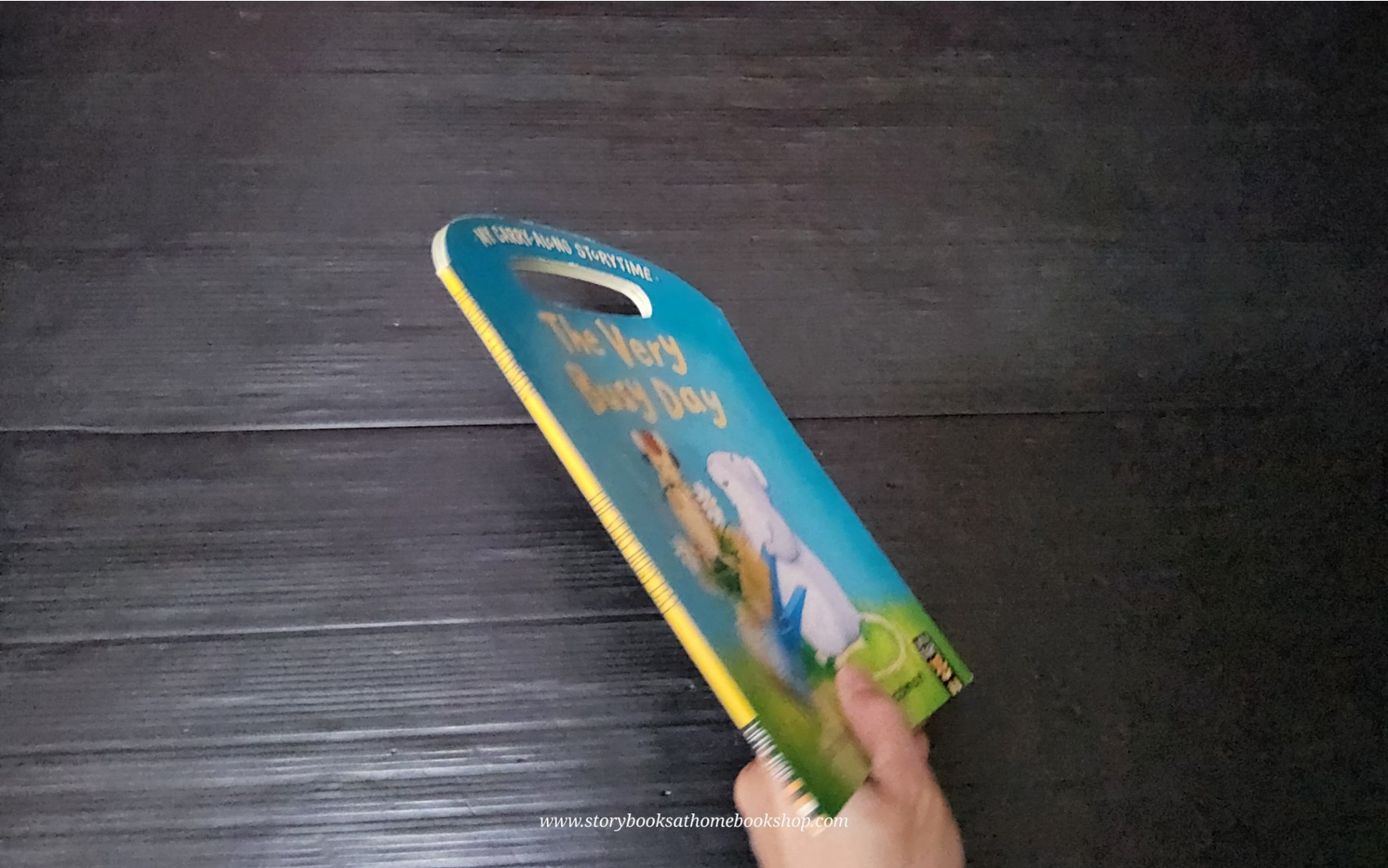 หนังสือนิทานปกอ่อน** 🍅🍓MY CARRY-ALONG STORYTIME:THE VERY BUSY DAY