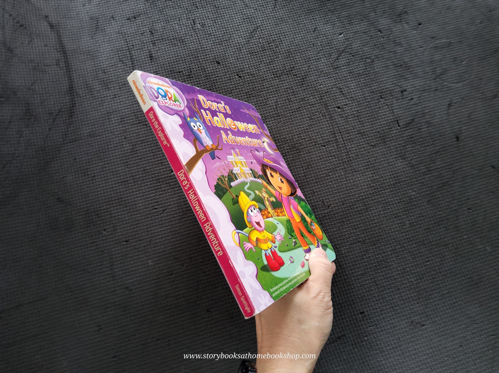BOARD BOOK** 🍅🍓DORA'S HALLOWEEN ADVENTURE