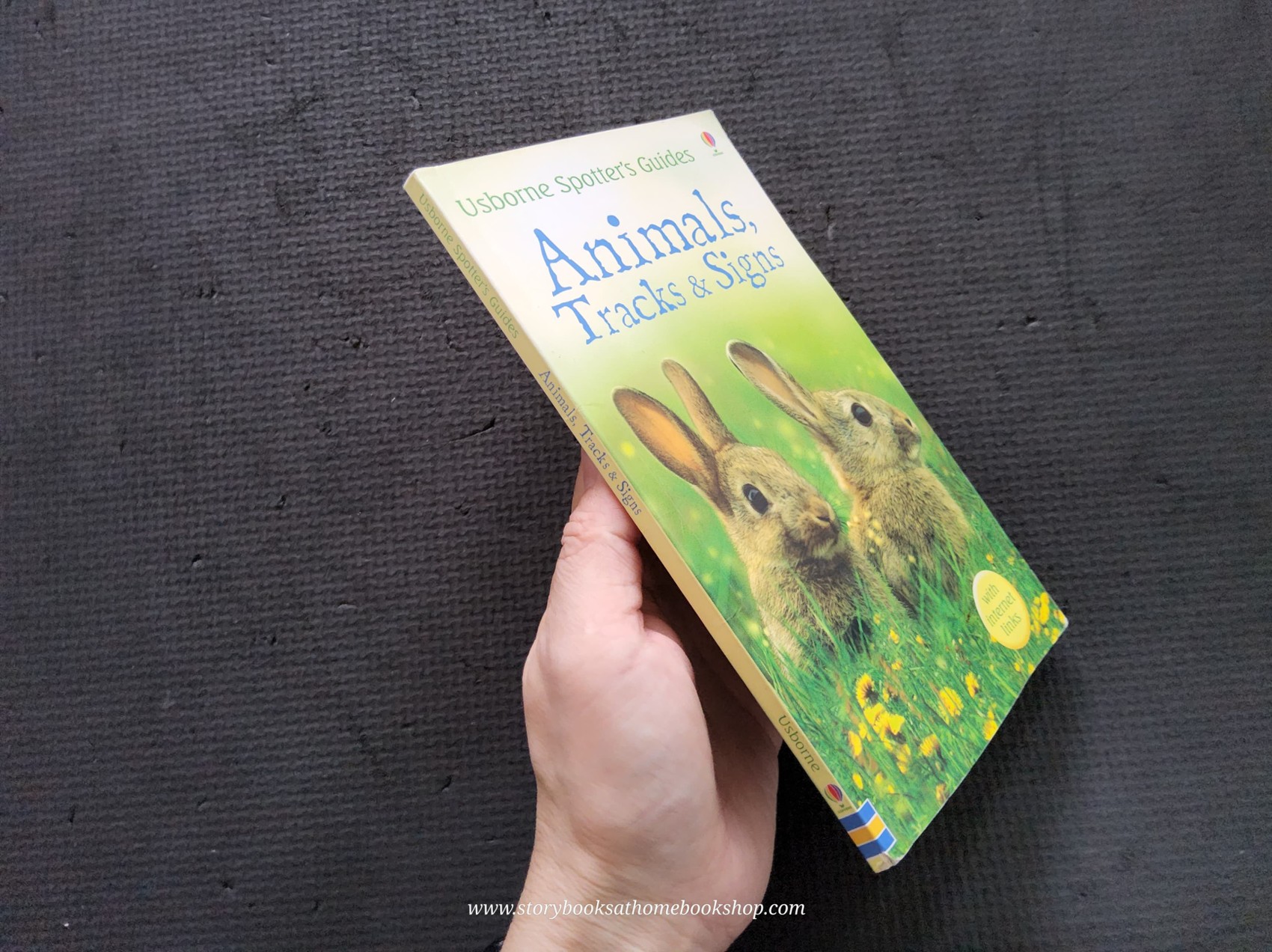Knowledge Book** ð
ð
Usborne Spotter's Guide ANIMALS,TRACKS&SIGNS