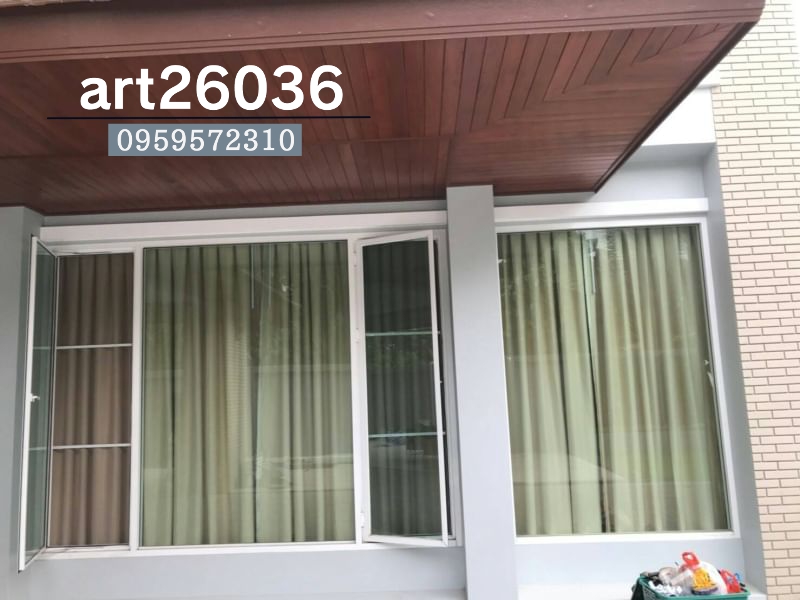 ผ้าม่านจีบ โทนสีอ่อน เนื้อผ้ามีคุณภาพ ติดตั้งทนทาน รับประกันฝีมือช่างติดตั้ง