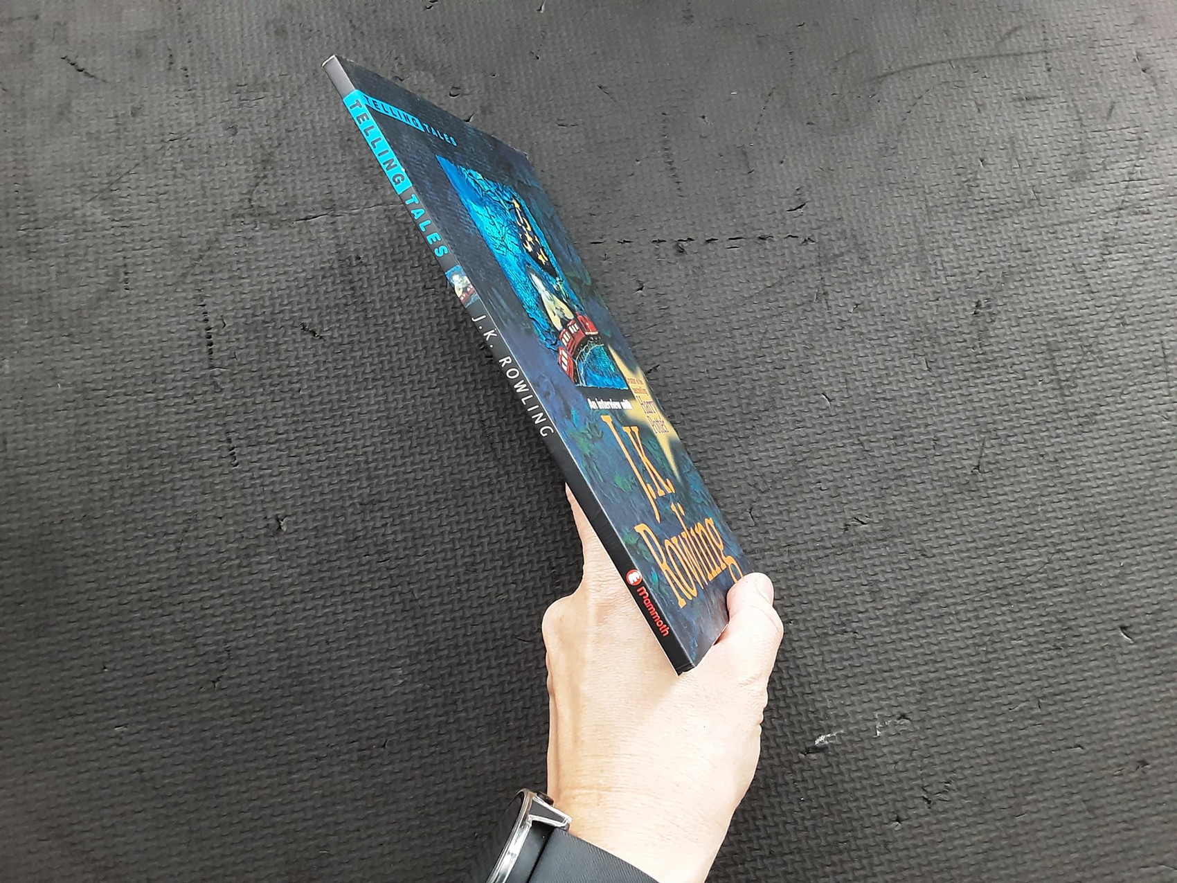 วรรณกรรมเยาวชน 🍅🍓An Interview with J.K. Rowling