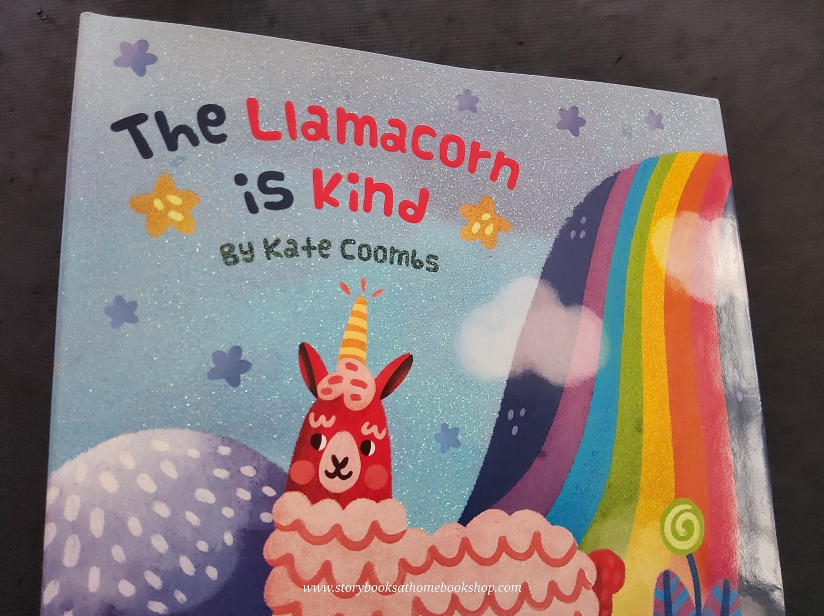 หนังสือนิทานปกแข็ง ** 🍅🍓THE LLAMACORN IS KIND BY KATE COOM6S (มีปกหุ้ม ปกกริทเตอร์)