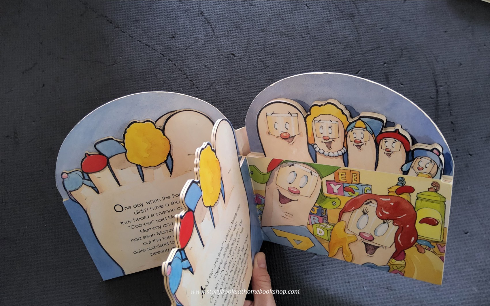 THE FAMILY TOE MEET THE FINGER FAMILY