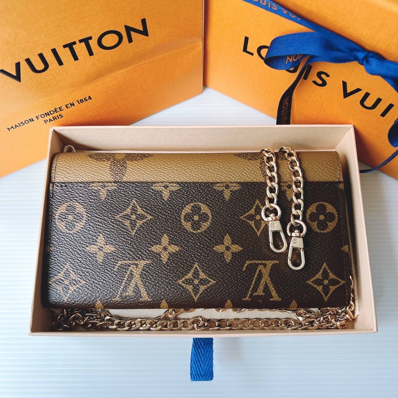 New LV Sarah long wallet microchip ปี 2022