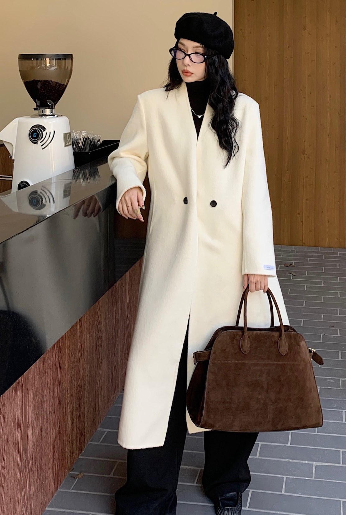 [Pre-order]กระเป๋าถือThe Row Soft Margaux 15 Tote Bag Brown in Suede คุณภาพ VIP เกรดดีที่สุด