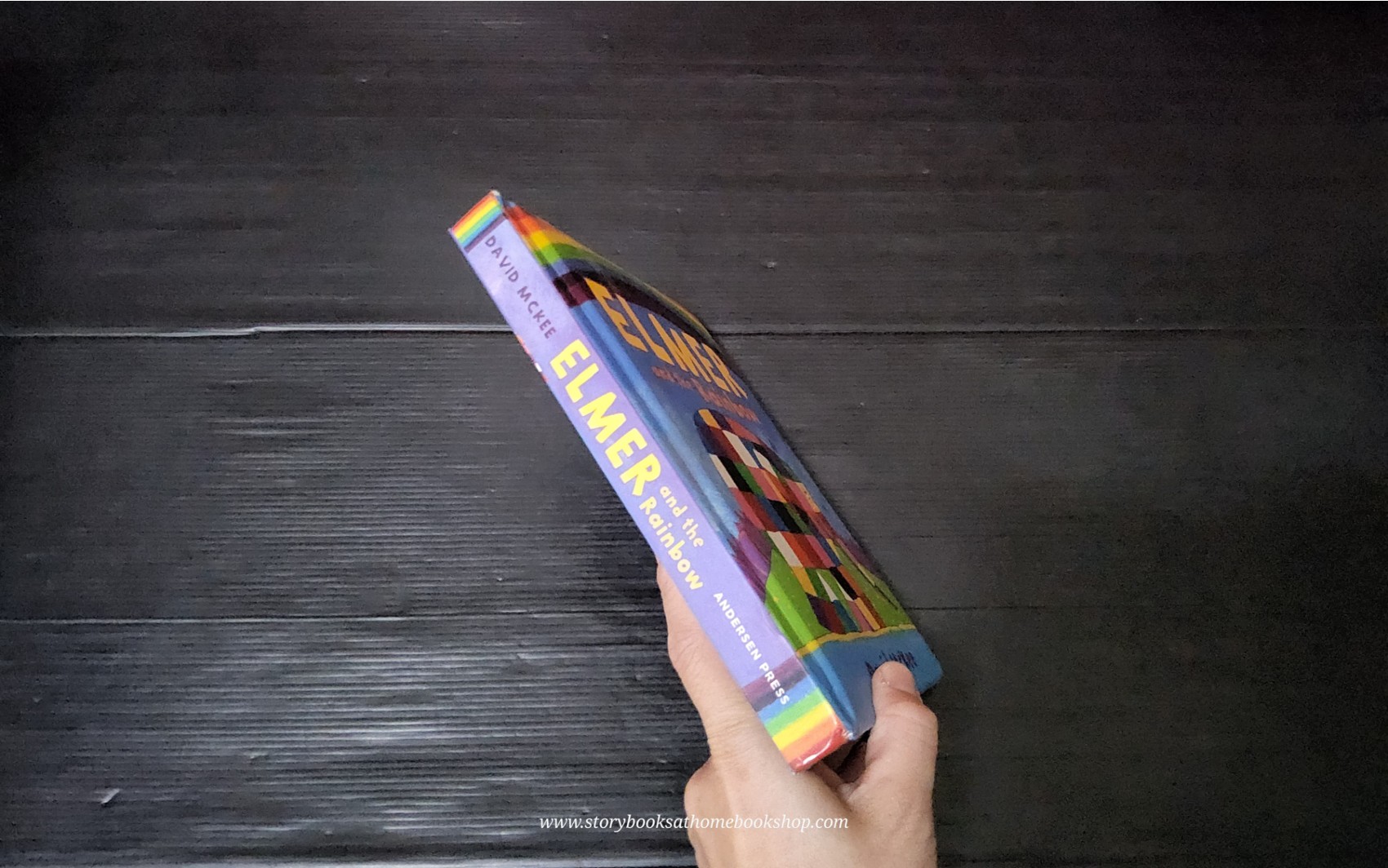 BOARD BOOK** 🍅🍓ELMER AND THE RAINBOW BY DAVID MCKEE