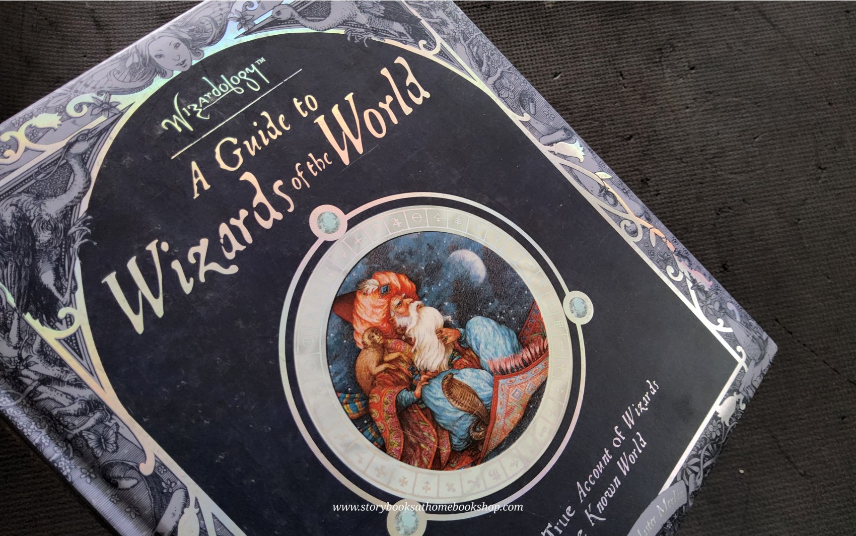 หนังสือนิทานปกแข็ง** 🍅🍓A GUIDE TO WIZARDS OF THE WORLD