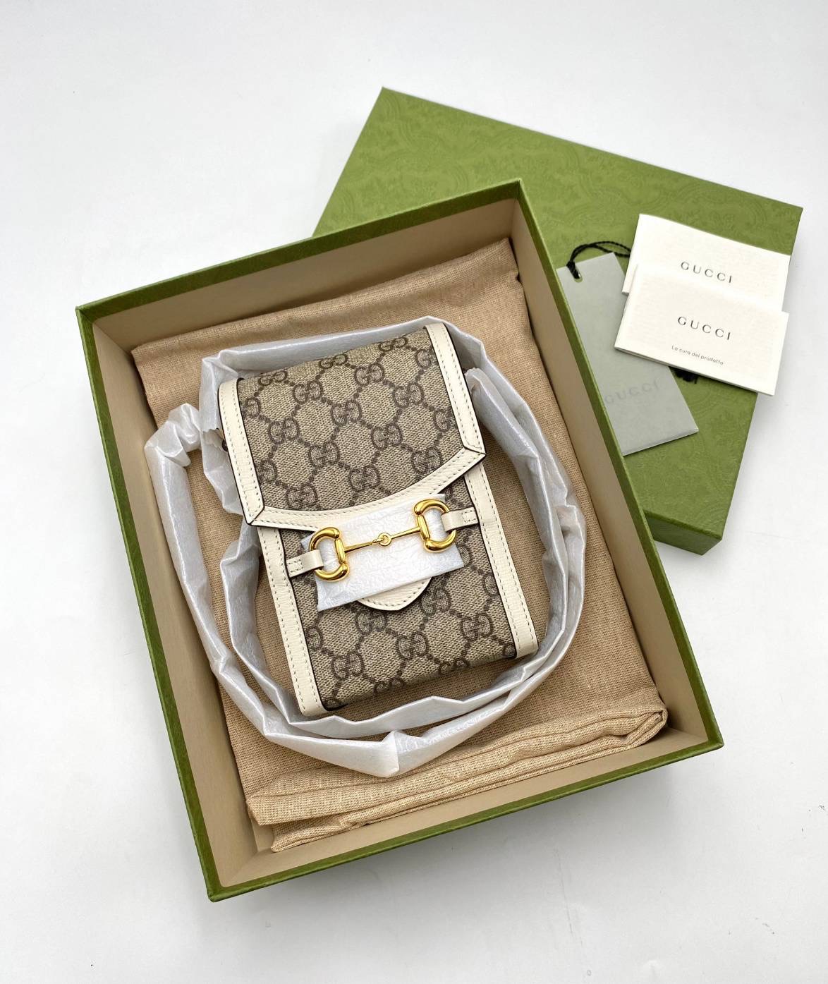 มาเพิ่ม New GUCCI HORSEBIT 1955 MINI BAG ขนาด : กว้าง 11.5 ซม. x สูง 17 ซม. x ลึก 4 ซม. อุปกรณ์ : กล่อง ถุงผ้า การ์ด